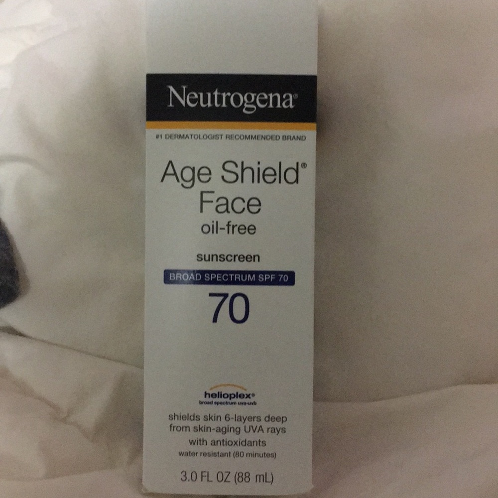 Neutrogena age shield face oil free sunscreen
